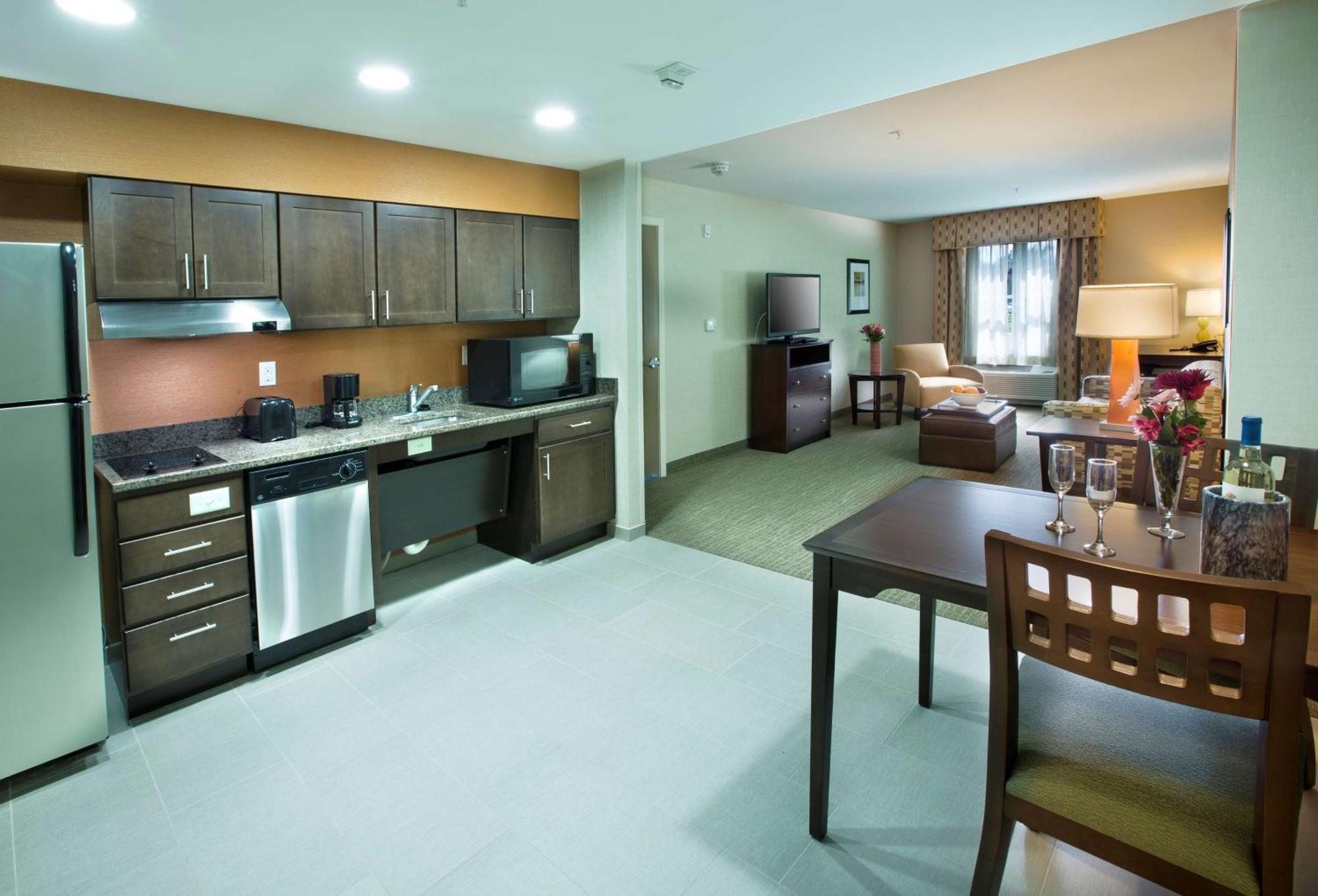 Homewood Suites By Hilton Newport-Middletown Exterior foto